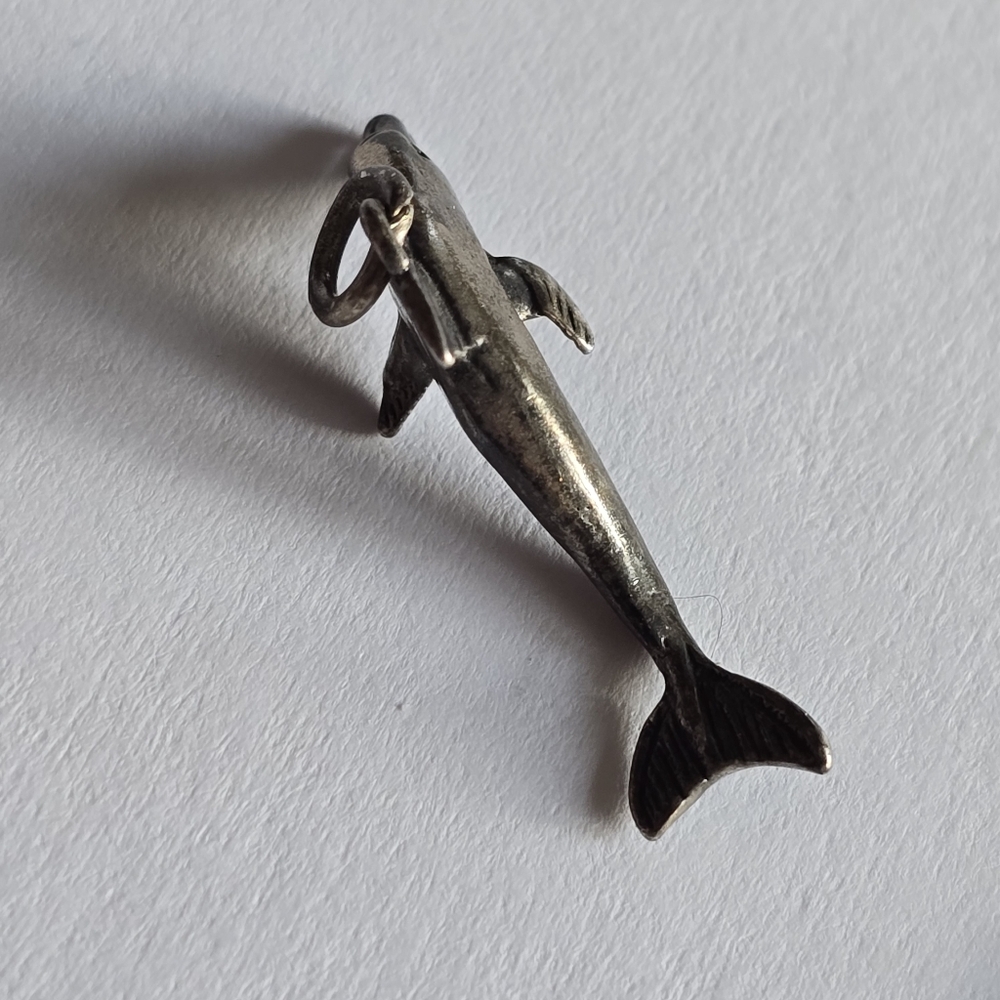 Vintage Dolphin charm sterling silver 925 porpoise ocean sea bottlenose beach - Picture 5 of 6